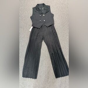 MICAS TWO PIECE SET Elegant Black Pleated Women's Pants and Vest